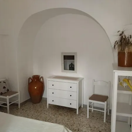 Trullo In Piena Valle D'itria Del 1800 * Cisternino